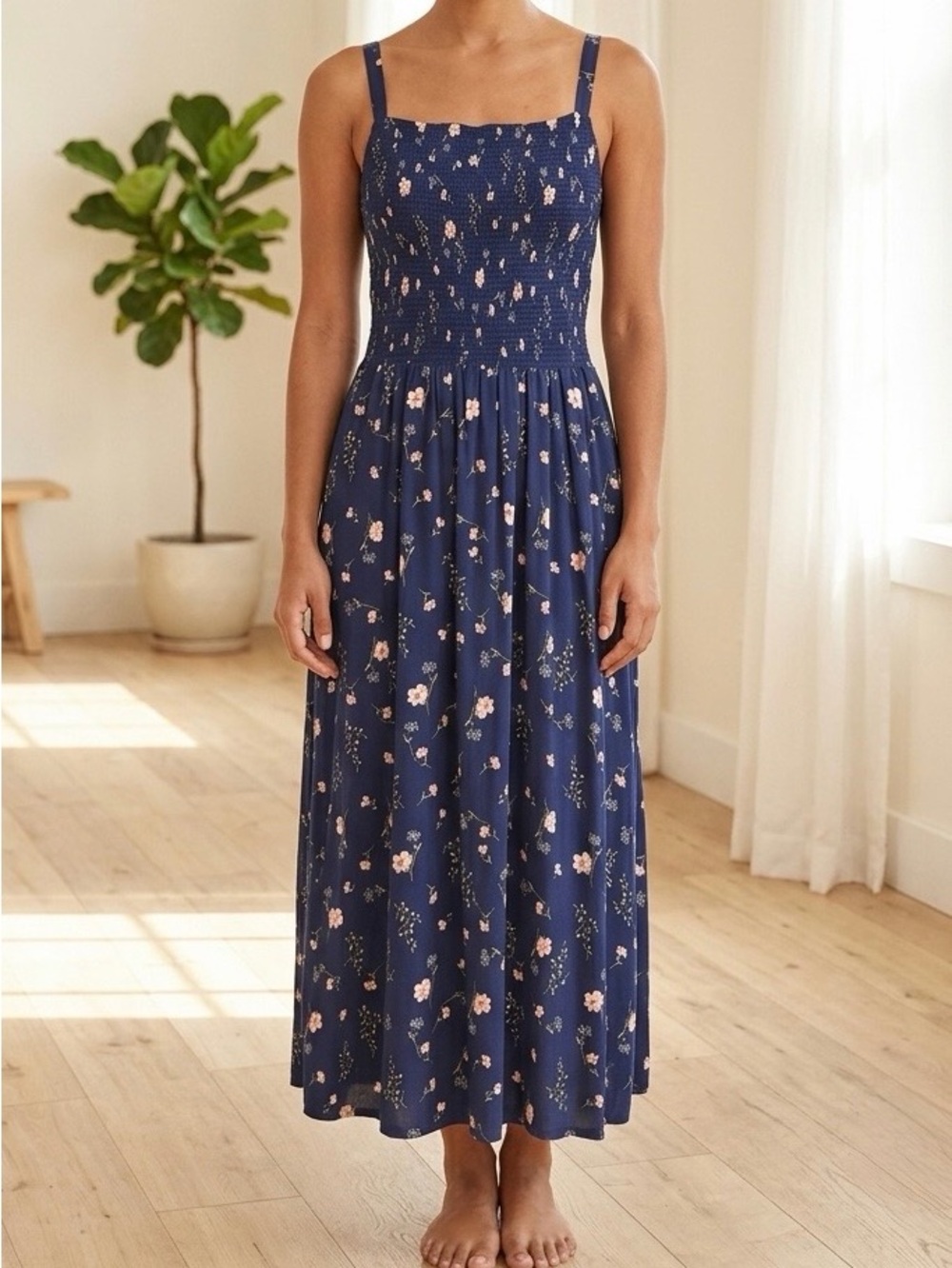 Old Navy Blue Floral Smocked Midi Dress L Tall Adjustable Straps Pockets Maxi